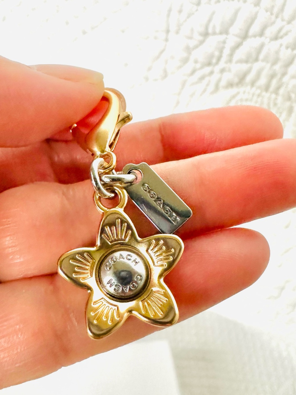 Coach Gold Star Charm Key Fob with Silver Tag - Picture 3 of 4